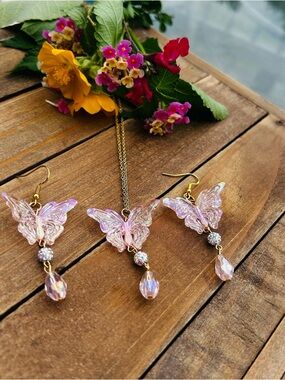 Delicate Pink Butterfly Pendant Necklace and Earrings Set